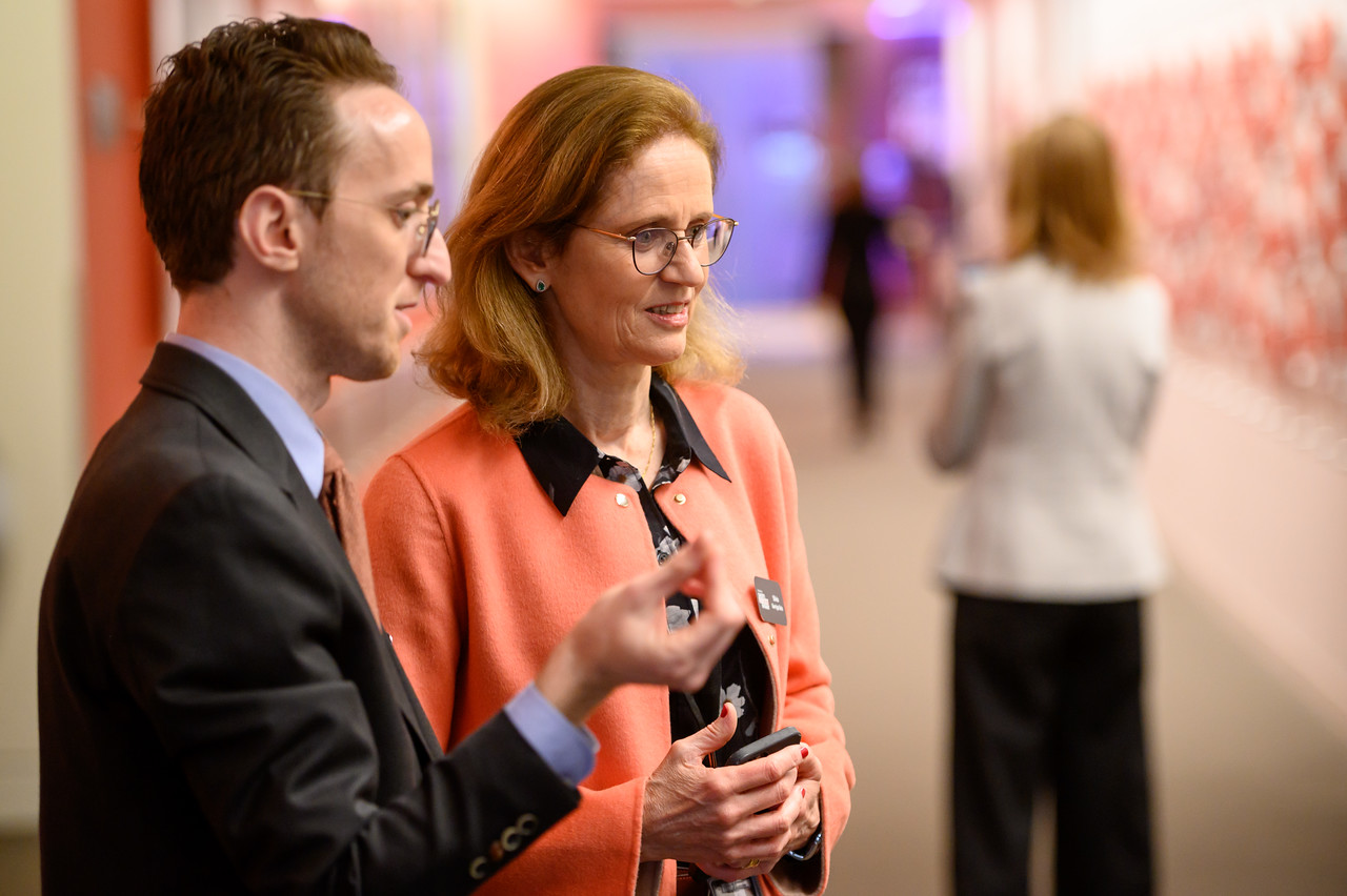 Jonathan Kay and Silvia Baselga-Garriga in conversation at the premiere